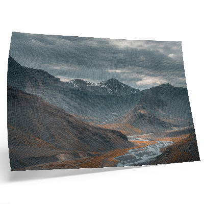 Arte de pared Montañas sombrías, arroyos anaranjados, nubes dramáticas