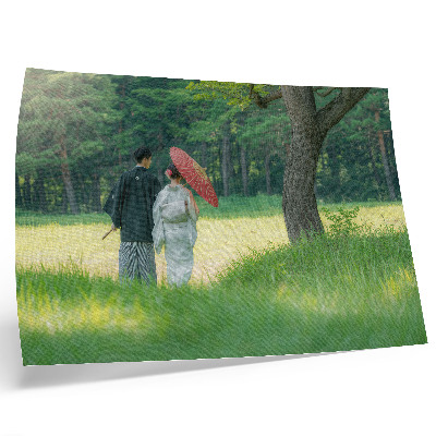 Póster Ropa tradicional, paraguas, prado verde, árboles