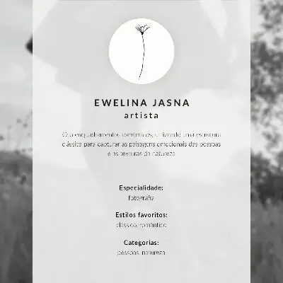 Póster ropa tradicional con paraguas en un prado verde entre árboles