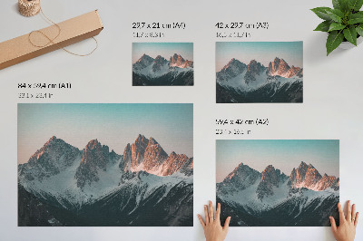 Lámina para cuadro Montañas de tonos pastel a la luz del sol poniente.