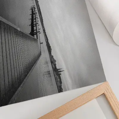 Arte de pared paisaje de lago tranquilo con muelle de madera en blanco y negro
