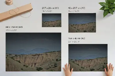 Póster de paisaje natural con vastos valles, acantilados y montañas