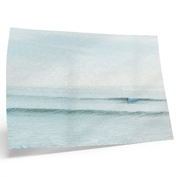 Arte de pared olas del océano con diseño minimalista de surfista en calma