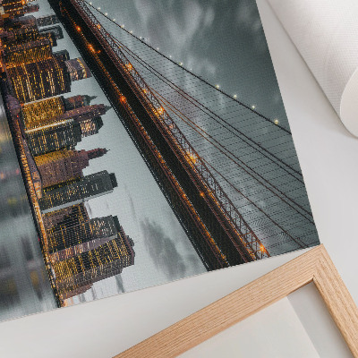 Póster Panorama de las luces del puente de la ciudad al atardecer, agua