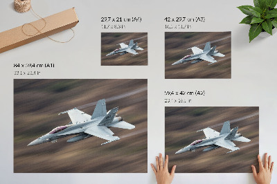 Póster Un caza moderno en vuelo