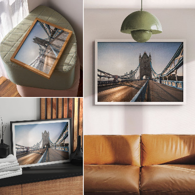 Póster un puente clásico de la ciudad bajo el sol