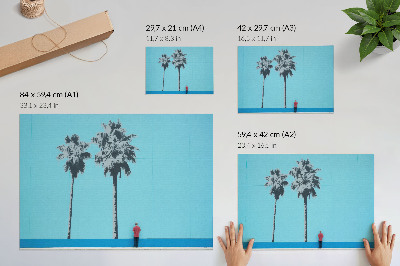 Arte de pared Dos murales de palmeras contrastan con el nuevo aspecto.