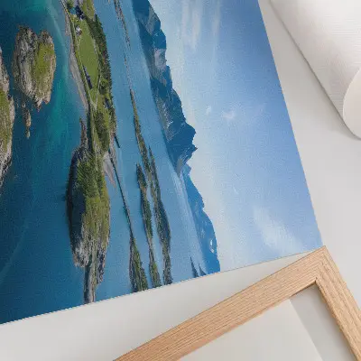 Lámina para cuadro islas con montañas, cielo azul y vegetación verde