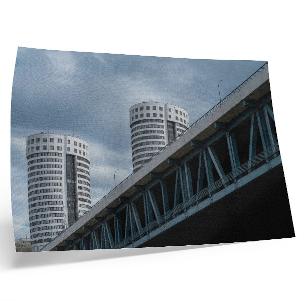 Póster Puente y rascacielos modernidad simetría elegancia