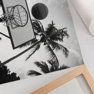 Arte de pared canasta de baloncesto entre palmeras sobre fondo blanco y negro