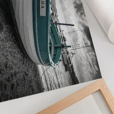 Lámina para cuadro diseño de barco en la playa con temática de paz, sueño y aventura