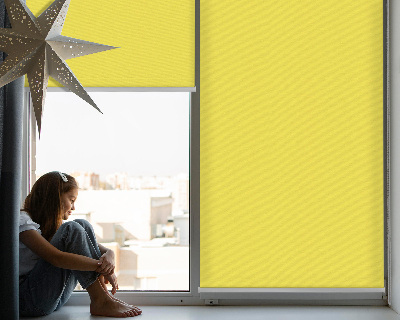 Modern roller blind en color amarillo