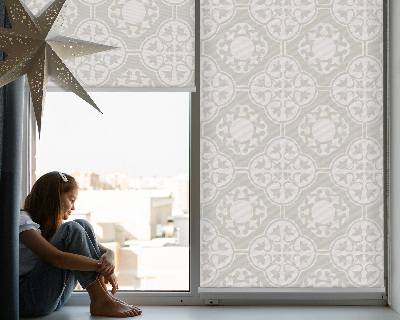 Modern roller blind con diseño de azulejo marroquí