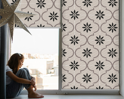 Modern roller blind con diseño de azulejo marroquí en forma de flor