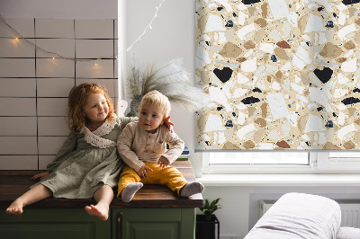 Modern roller blind con acabado en granito claro