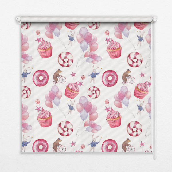 Modern roller blind con diseño de globos rosas, donas y conejitos