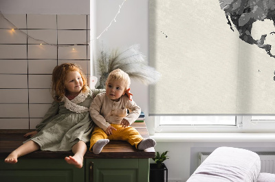 Modern roller blind con diseño de continentes negros