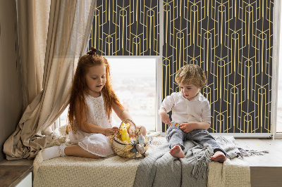 Modern roller blind con patrón amarillo