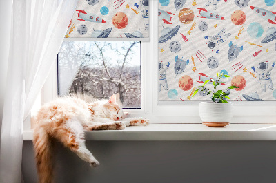 Modern roller blind con estampado de cohetes, cosmonautas, planetas y ovnis