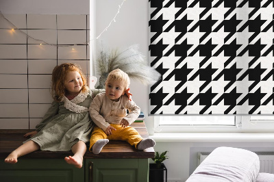 Modern roller blind con un patrón geométrico