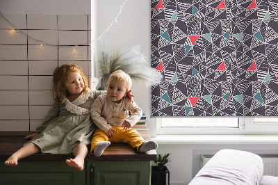 Modern roller blind con patrón decorativo