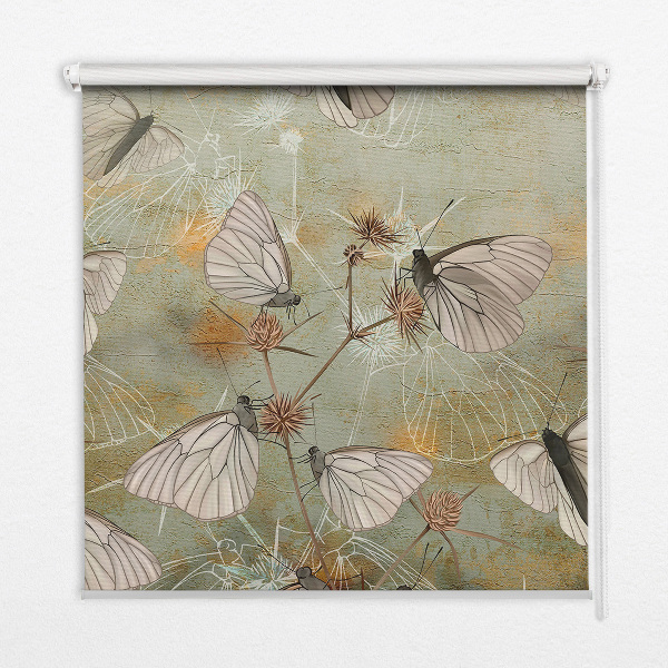 Estor enrollable para ventana con diseño de mariposas en un prado