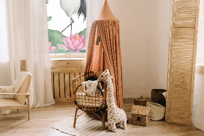 Modern roller blind con diseño de grullas entre lirios