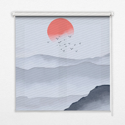 Estor enrollable para ventana con estampado de montañas en la niebla