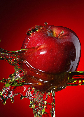 Estor opaco en color manzana roja con diseño de profundidades