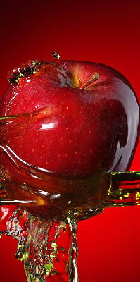Estor opaco en color manzana roja con diseño de profundidades