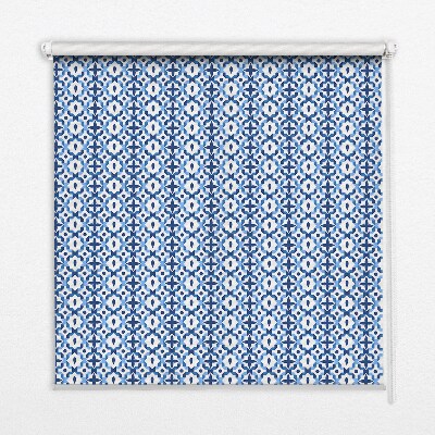 Estor decorativo con formas azules
