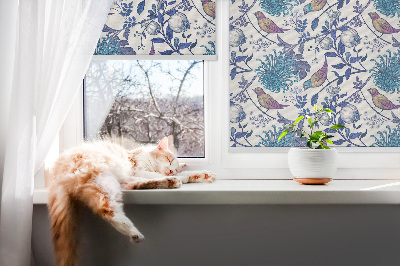 Estor decorativo con flores de árbol azules