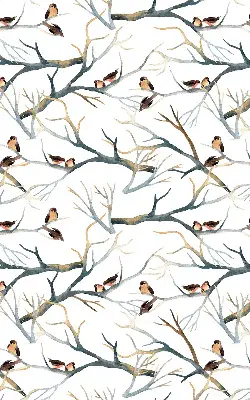 Estor opaco con diseño de pájaros en un árbol