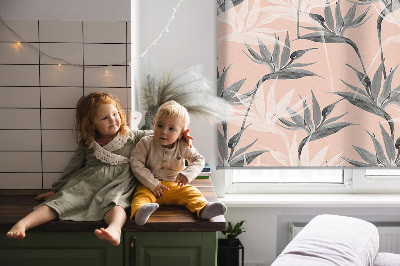 Estor decorativo con flores grises