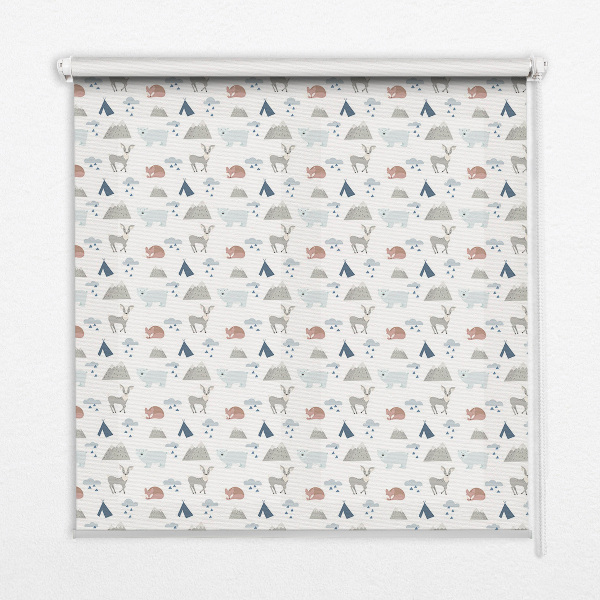 Estor opaco con diseño de montañas, lluvia y animales
