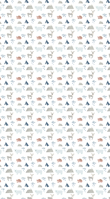 Estor opaco con diseño de montañas, lluvia y animales