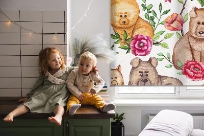 Estor decorativo con diseño de perros entre las flores