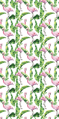 Estor enrollable de tela con estampado de flamencos junto a las hojas