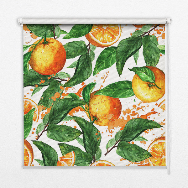 Estor enrollable de tela con diseño de naranjas y hojas