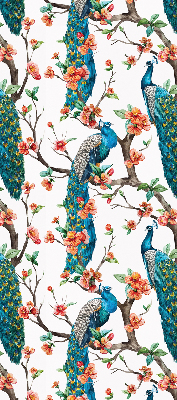 Estor decorativo con diseño de pavo real en una rama