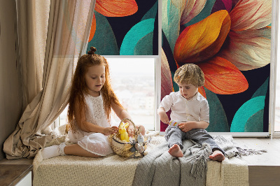Estor decorativo con diseño de flores en abstracción