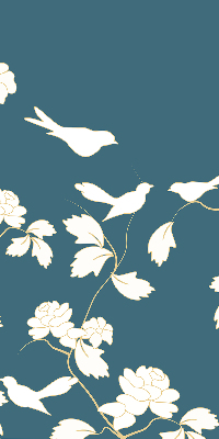 Estor decorativo con pájaros blancos sobre flores blancas