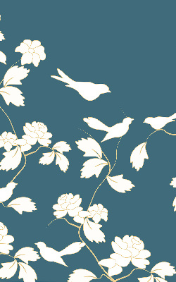Estor decorativo con pájaros blancos sobre flores blancas