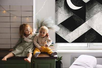 Estor opaco con diseño de triángulos en abstracción