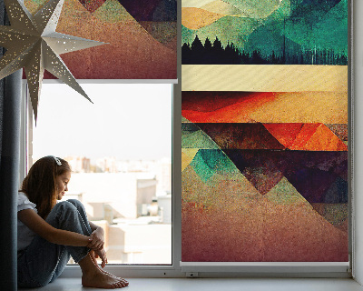 Estor decorativo con diseño de montañas abstractas