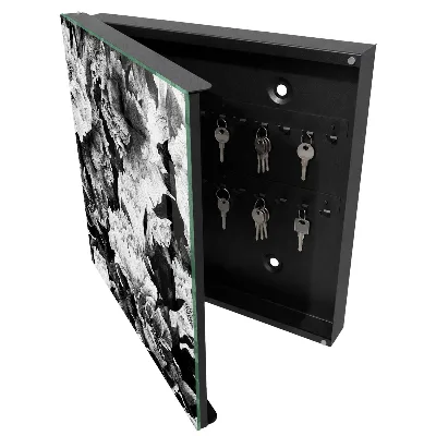 Caja de llaves Flores blancas y negras