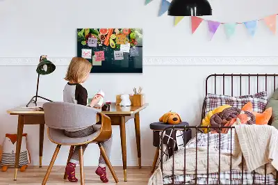 Pizarra magnética para dibujar modelo verduras en la mesa