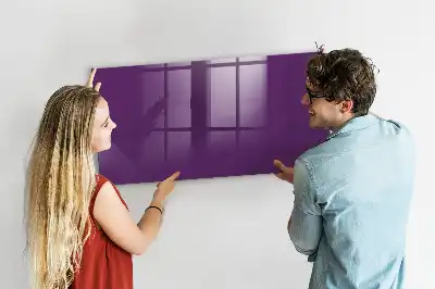 Pizarra magnética con rotulador de color violeta