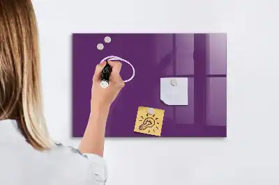 Pizarra magnética con rotulador de color violeta
