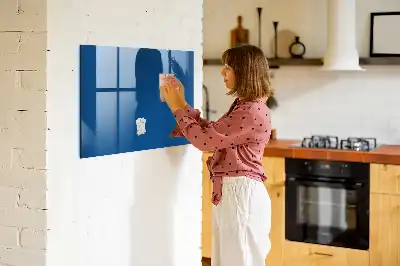 Pizarra magnética con rotulador de color azul marino
